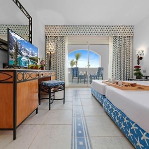 Aquamarine Queen or Twin Room Pool View & Garden View